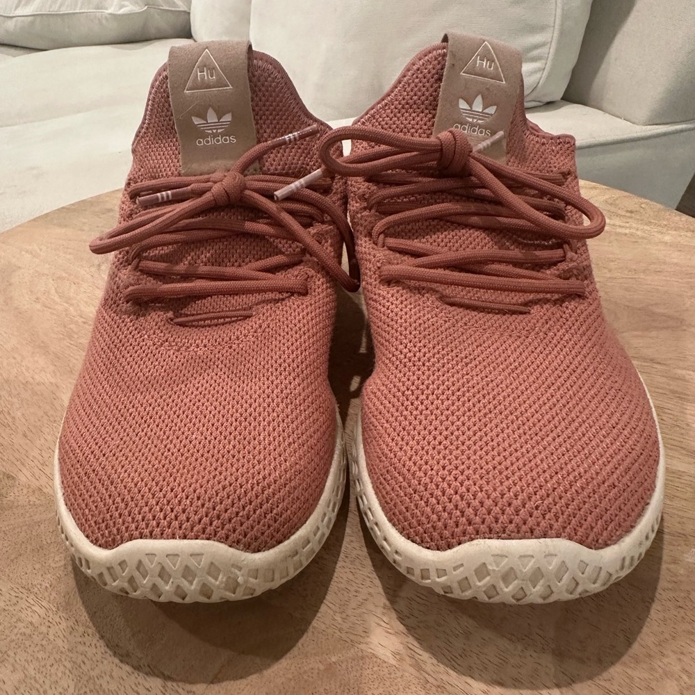 Adidas Hu